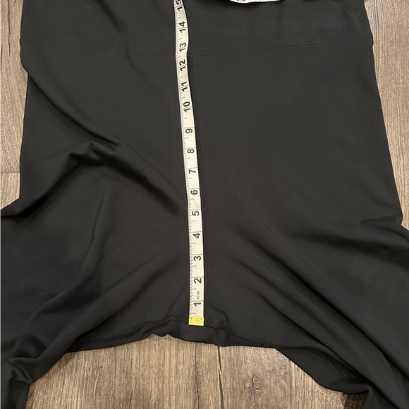 Gilly Hicks For Hollister Women’s XXL Go Recharge Black Romper One Piece Active - Picture 4 of 12